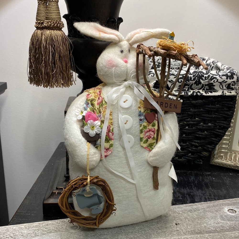 Adorable Vintage Giftco, INC. Garden Bunny!